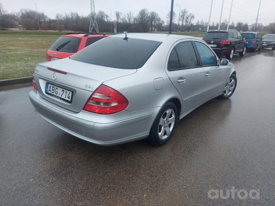 Mercedes-Benz E-Class W211 Sedan
