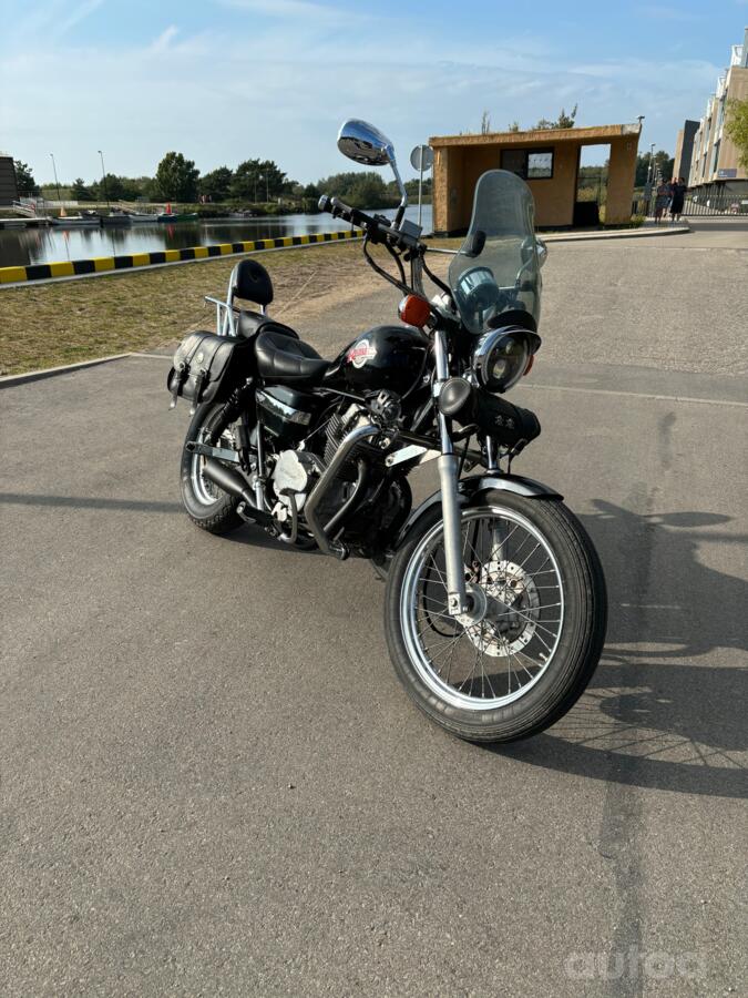 Honda CM