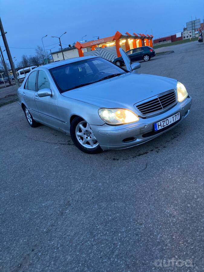 Mercedes-Benz S-Class W220 Sedan 4-doors