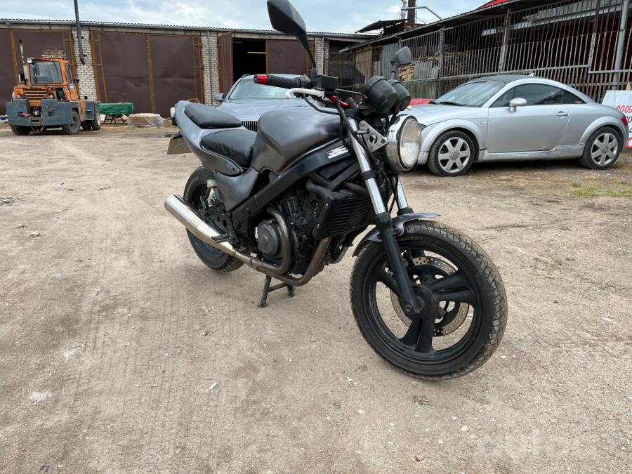Honda NT