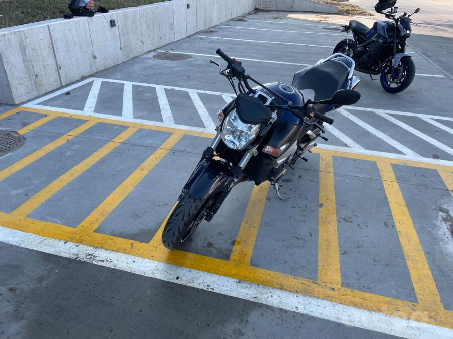 Suzuki GSR 600