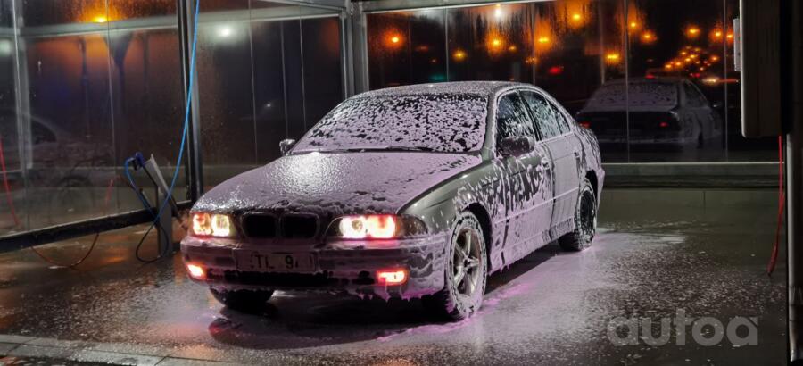 BMW 5 Series E39 Sedan 4-doors