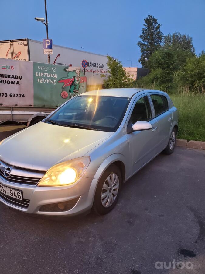 Opel Astra H Hatchback