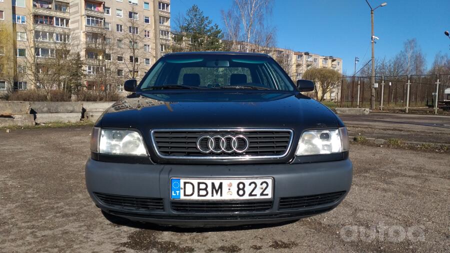 Audi A6 A4/C4 Sedan