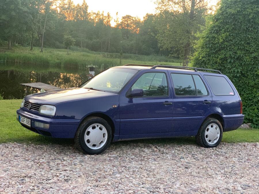 Volkswagen Golf 3 generation wagon