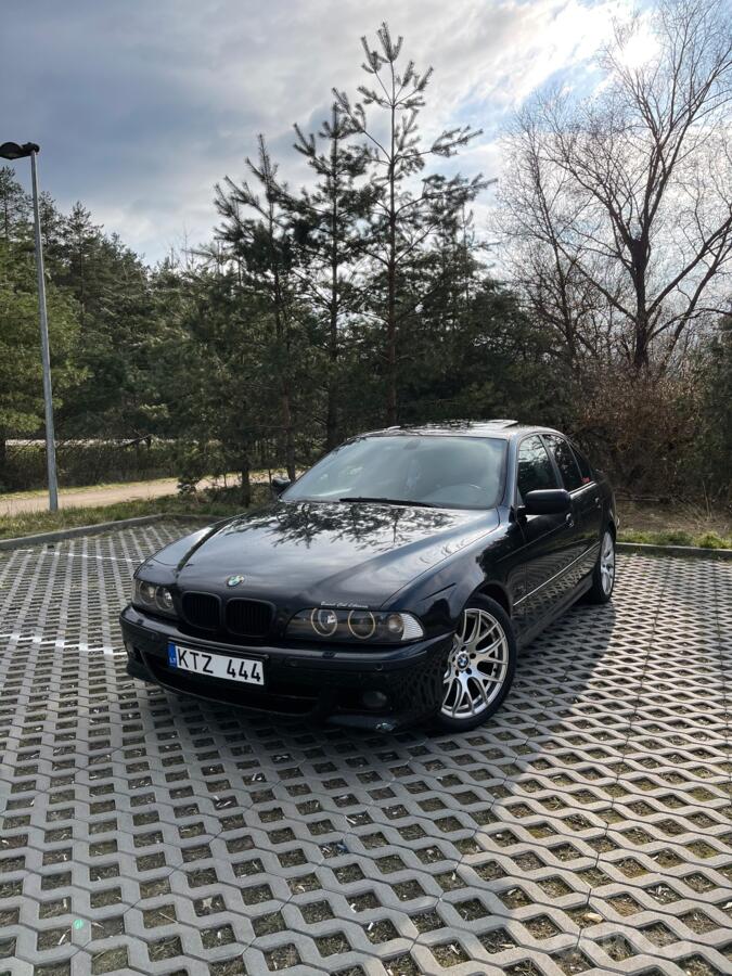 BMW 5 Series E39 Sedan 4-doors
