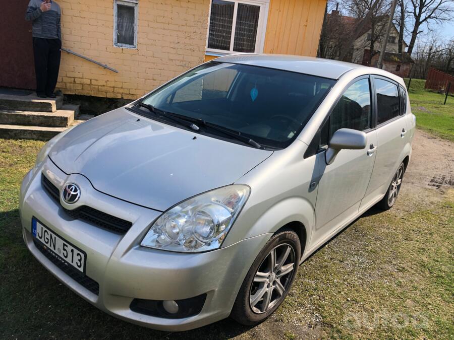 Toyota Corolla Verso 1 generation [restyling] Minivan