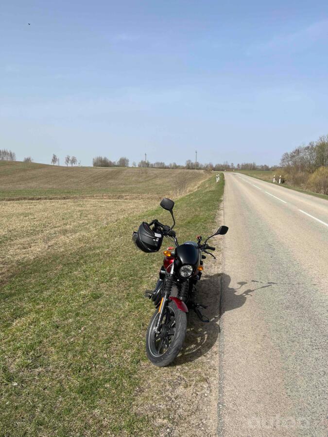 Harley Davidson Street