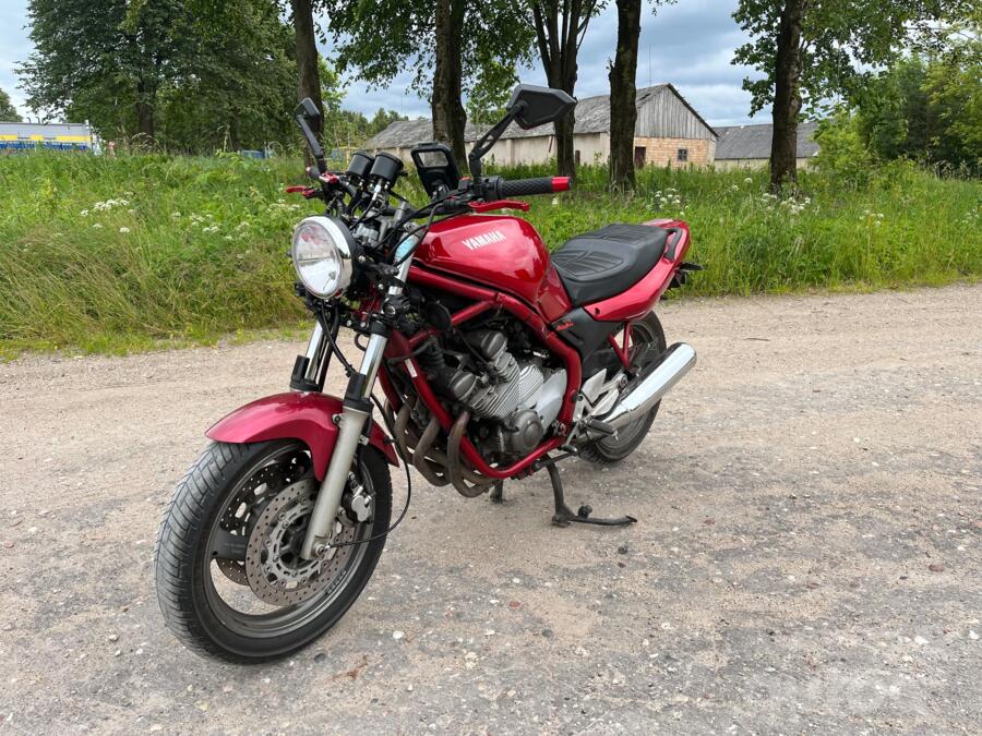 Yamaha XJ