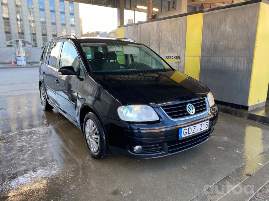 Volkswagen Touran 1 generation Minivan