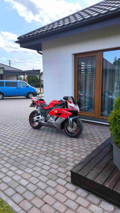 Honda CBR