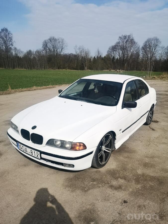 BMW 5 Series E39 Sedan 4-doors