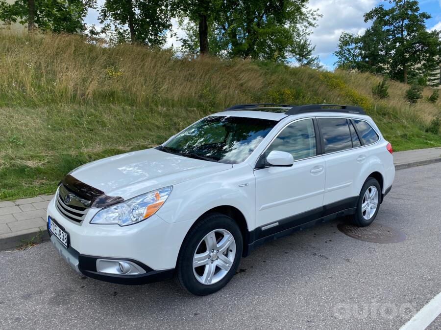 Subaru Outback 4 generation wagon