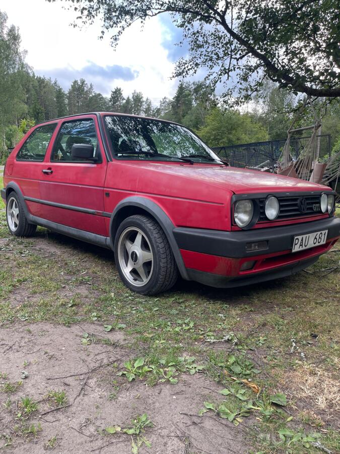 Volkswagen Golf GTI 2 generation