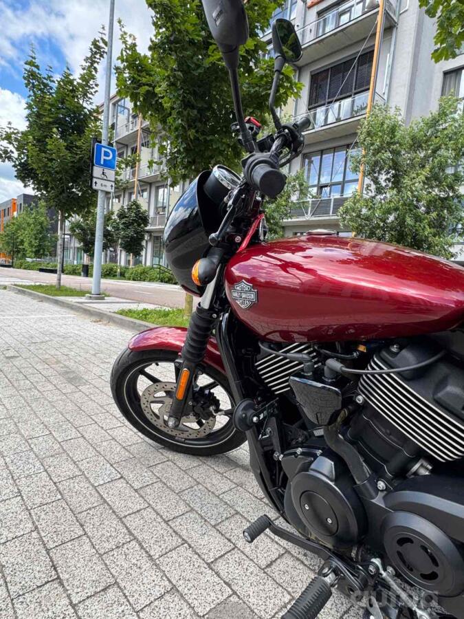 Harley Davidson Street