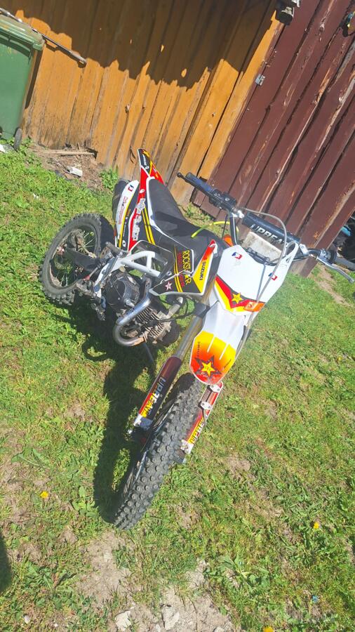 Suzuki GP 125