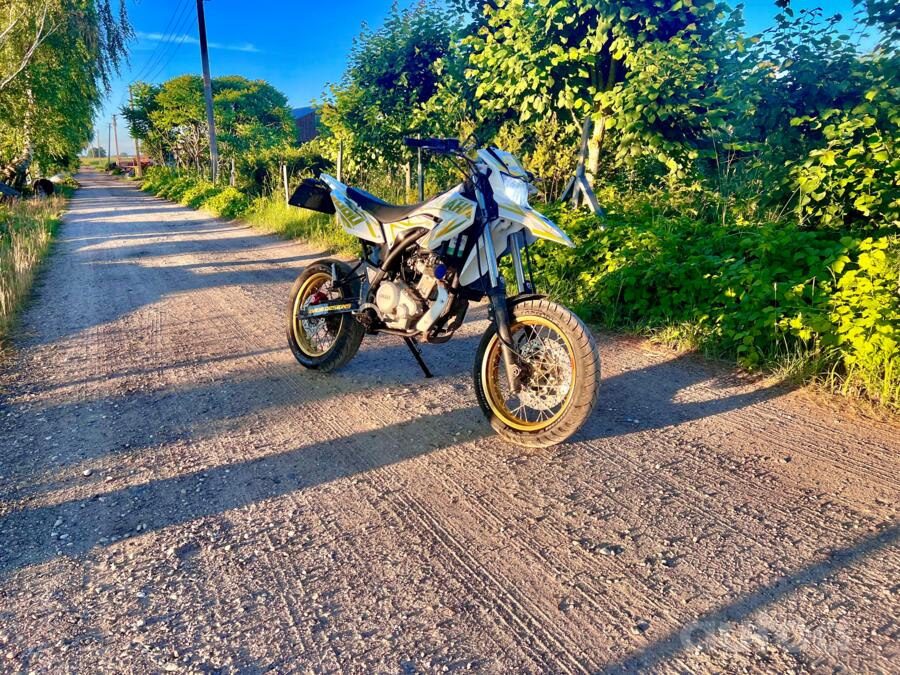 Yamaha WR