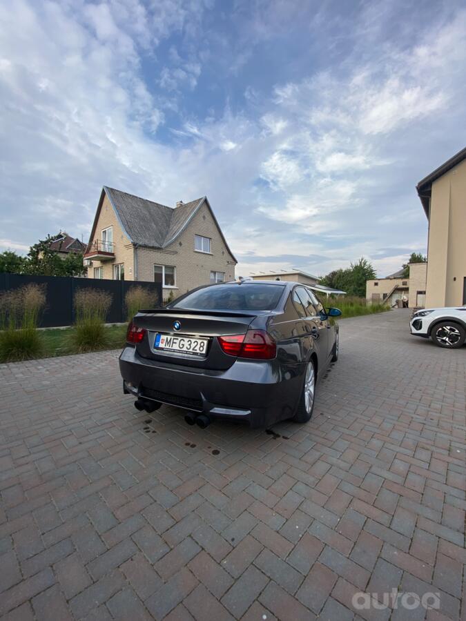 BMW 3 Series E90/E91/E92/E93 Sedan