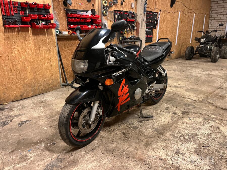 Honda CBR