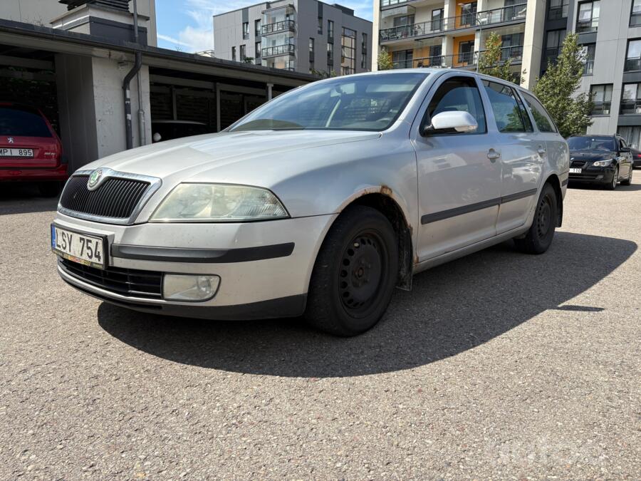 Skoda Octavia 2 generation Combi wagon 5-doors