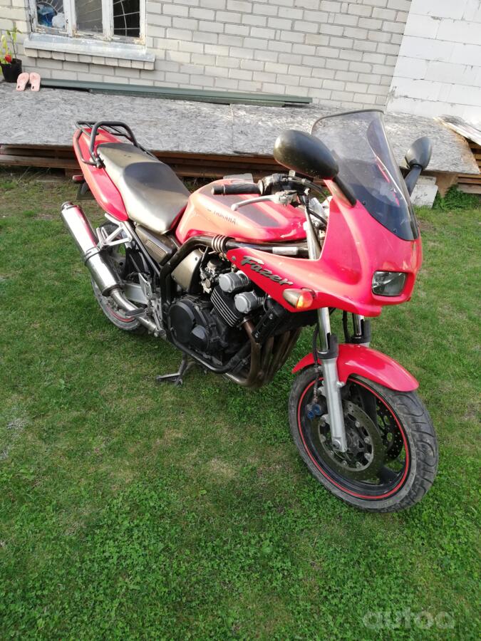 Yamaha FZS 600 Fazer