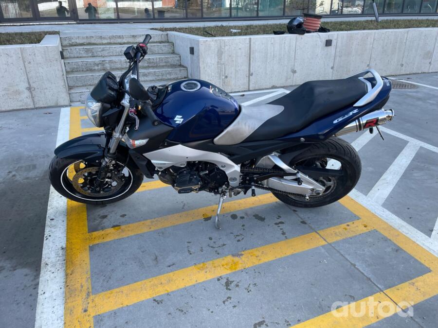 Suzuki GSR 600