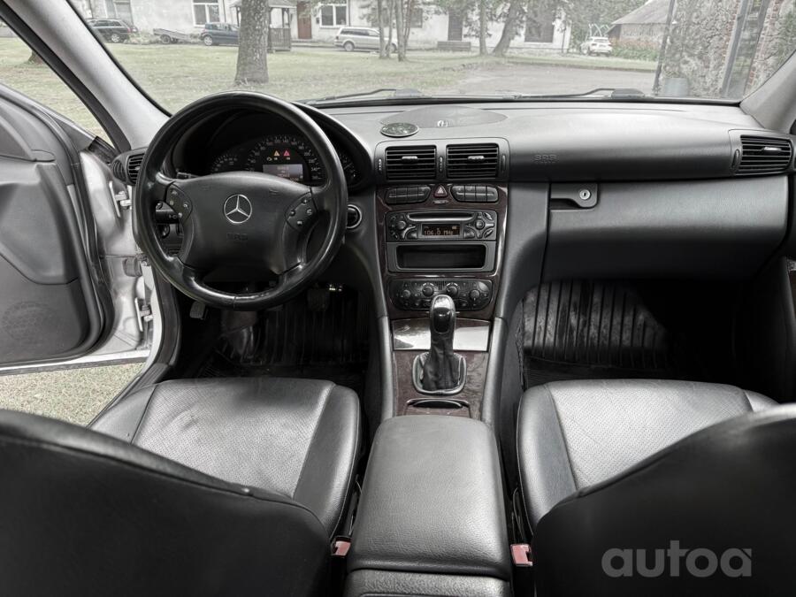 Mercedes-Benz C-Class W203/S203/CL203 Sedan 4-doors