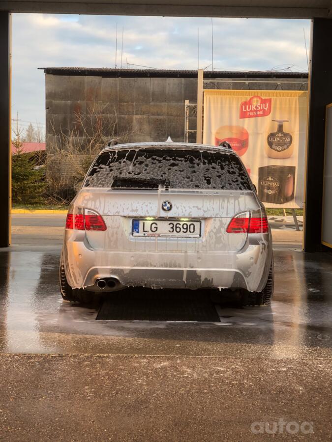 BMW 5 Series E60/E61 Touring wagon
