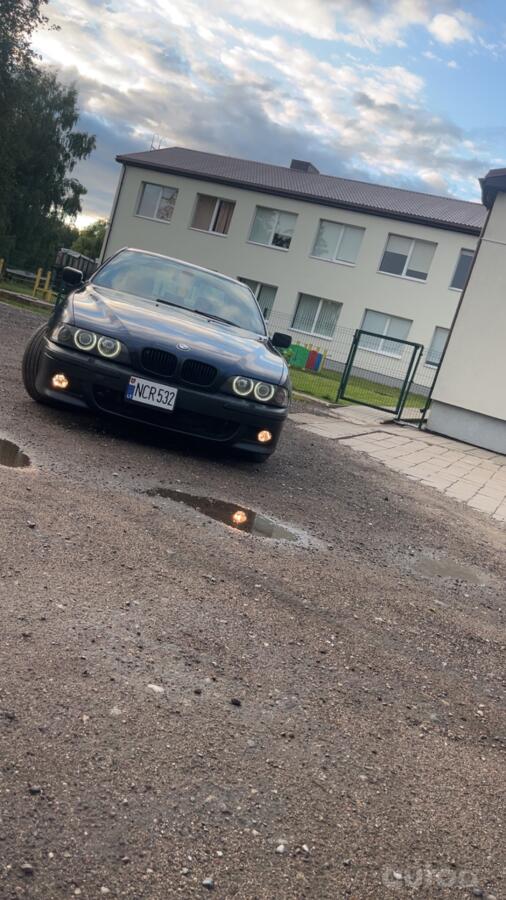 BMW 5 Series E39 Sedan 4-doors
