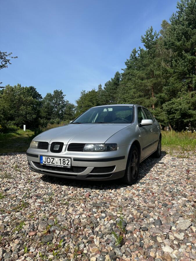 SEAT Toledo 2 generation Sedan