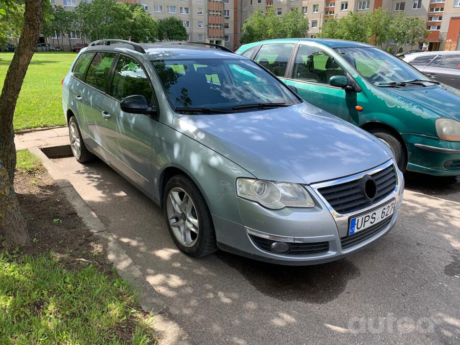 Volkswagen Passat B6 wagon 5-doors