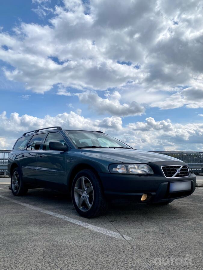 Volvo XC70 2 generation wagon