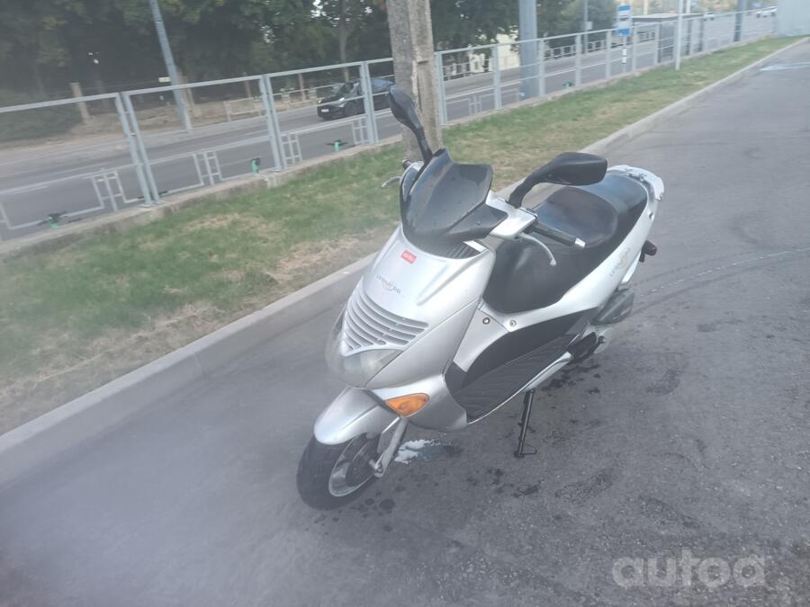 Aprilia Leonardo