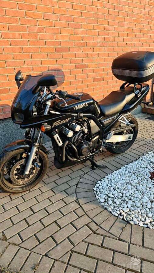 Yamaha FZS 600 Fazer