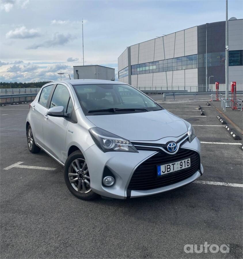 Toyota Yaris XP130 [2th restyling] Hatchback