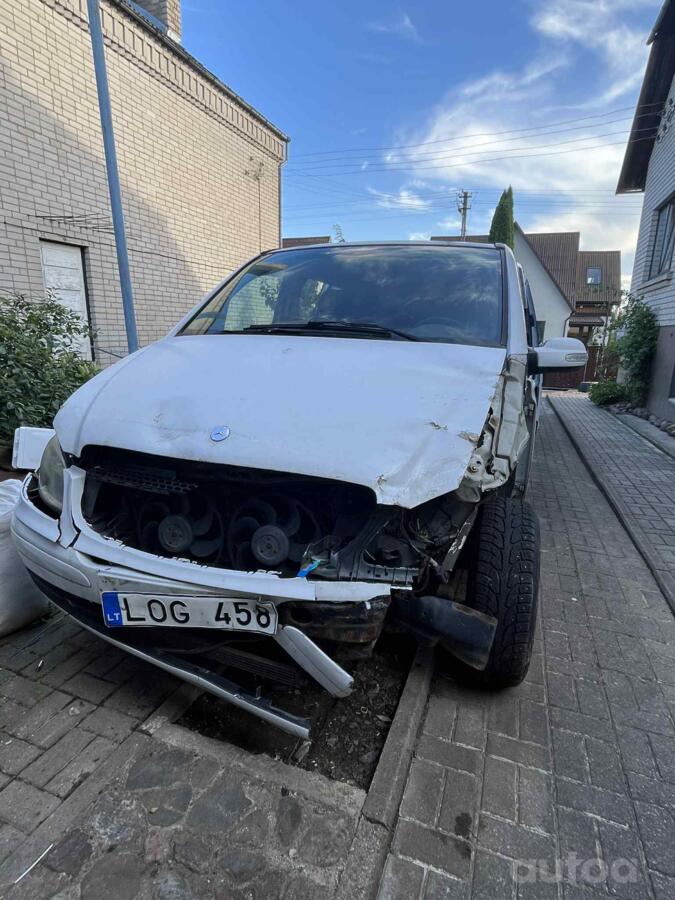 Mercedes-Benz Viano W639 Minivan