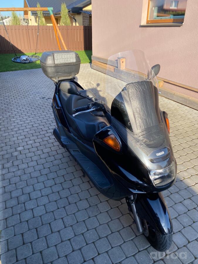 Yamaha MAJESTY