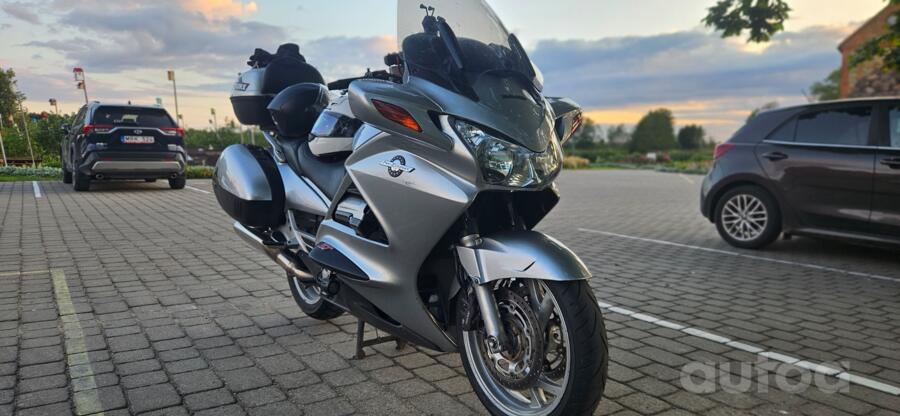 Honda ST