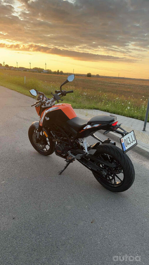 KTM Duke