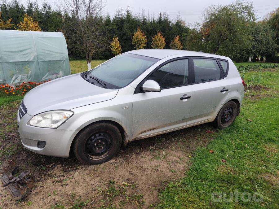 Kia Cee'd 1 generation Hatchback 5-doors