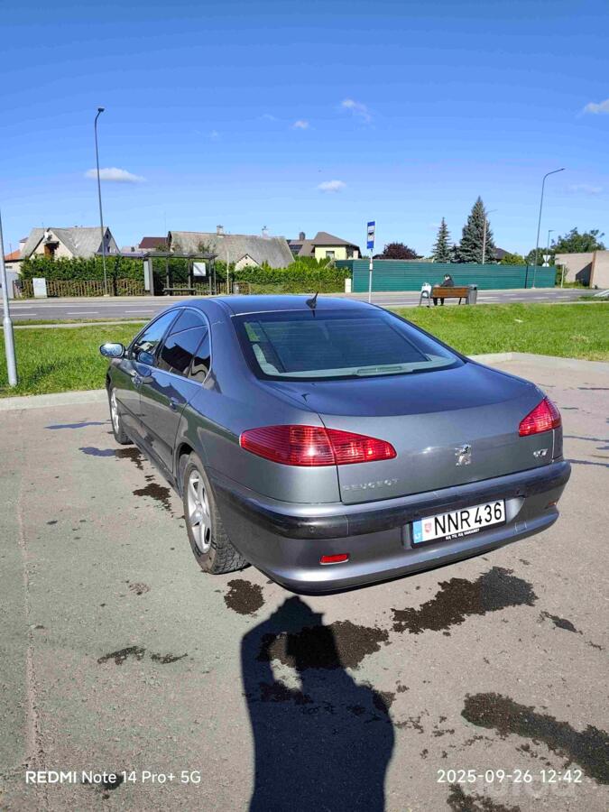 Peugeot 607