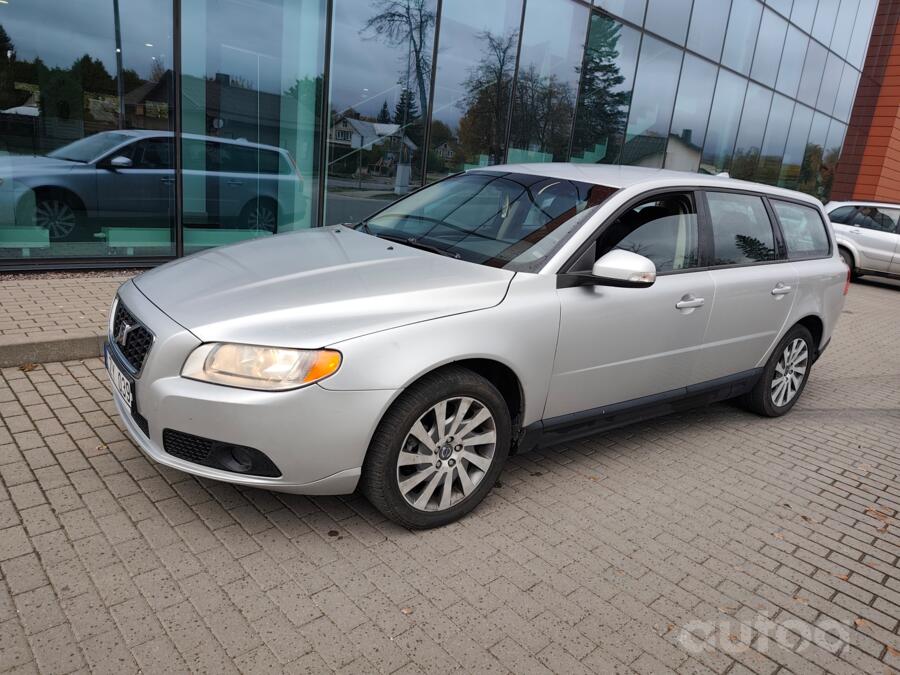 Volvo V70 2 generation [restyling] R wagon 5-doors