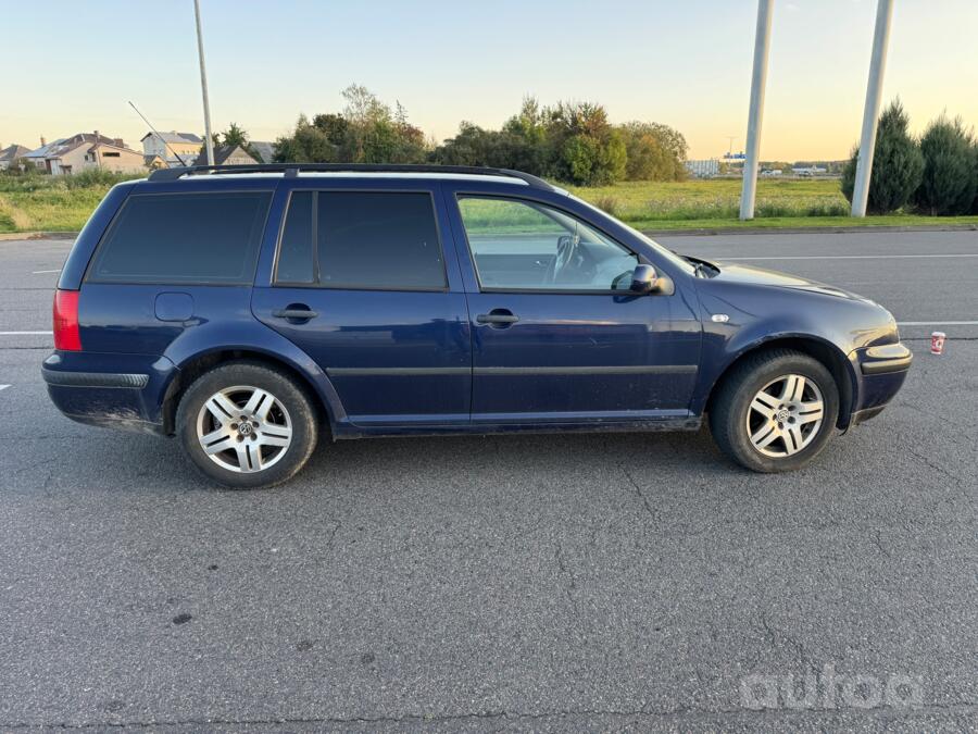 Volkswagen Golf 4 generation wagon