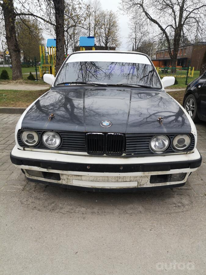 BMW 3 Series E30 Coupe