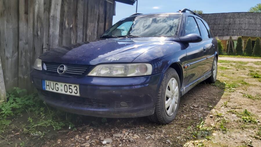Opel Vectra B wagon 5-doors