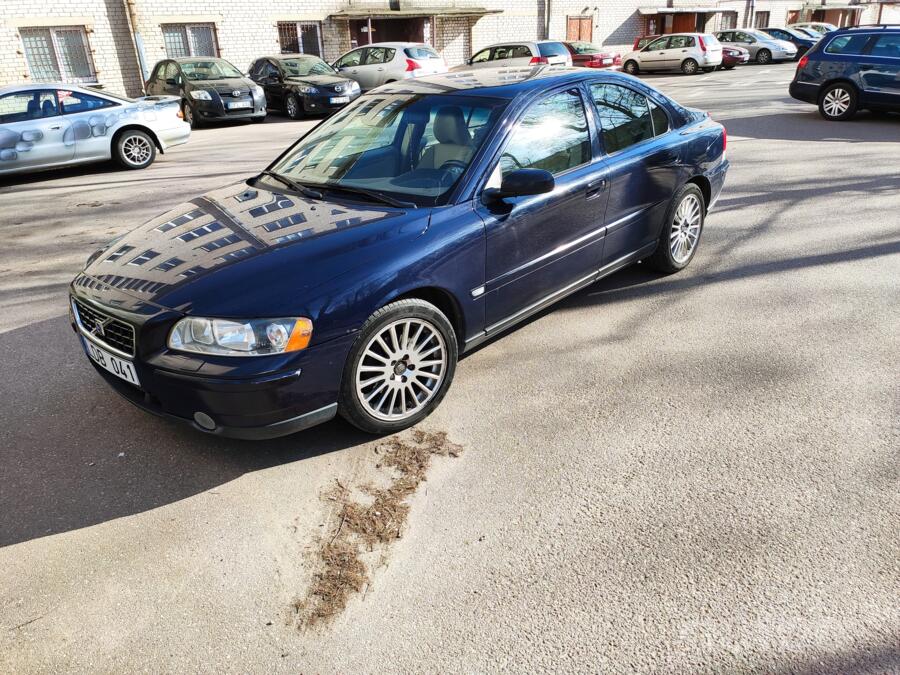 Volvo S60 1 generation [restyling] Sedan