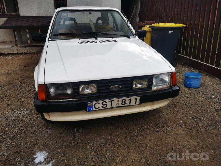 Ford Escort 3 generation RS hatchback 3-doors