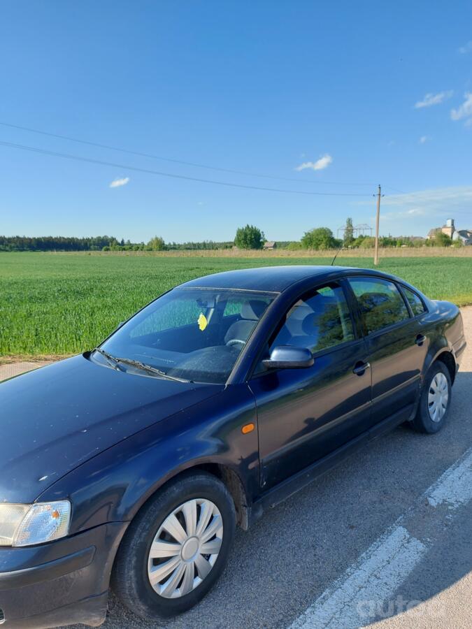 Volkswagen Passat B5 Sedan 4-doors