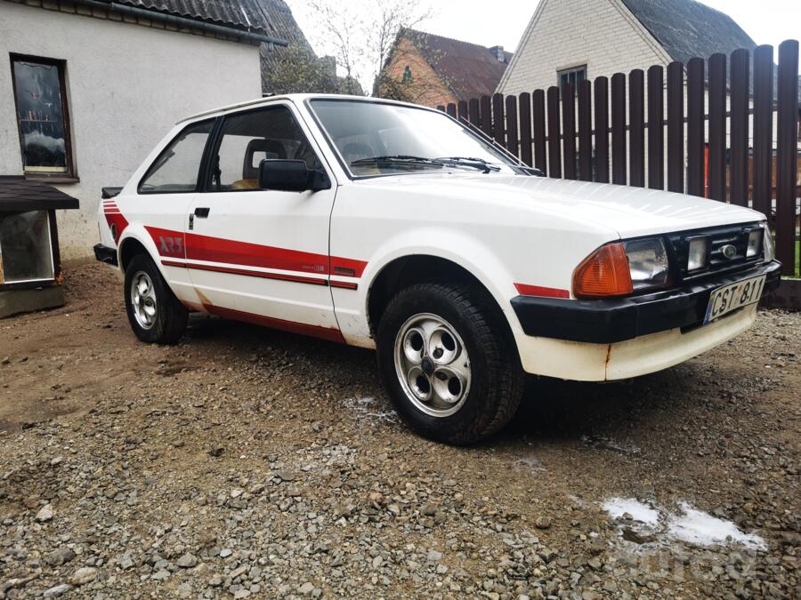 Ford Escort 3 generation RS hatchback 3-doors