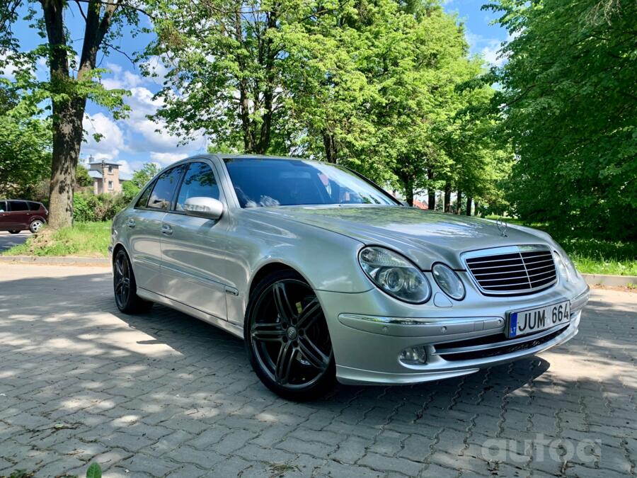 Mercedes-Benz E-Class W211 Sedan